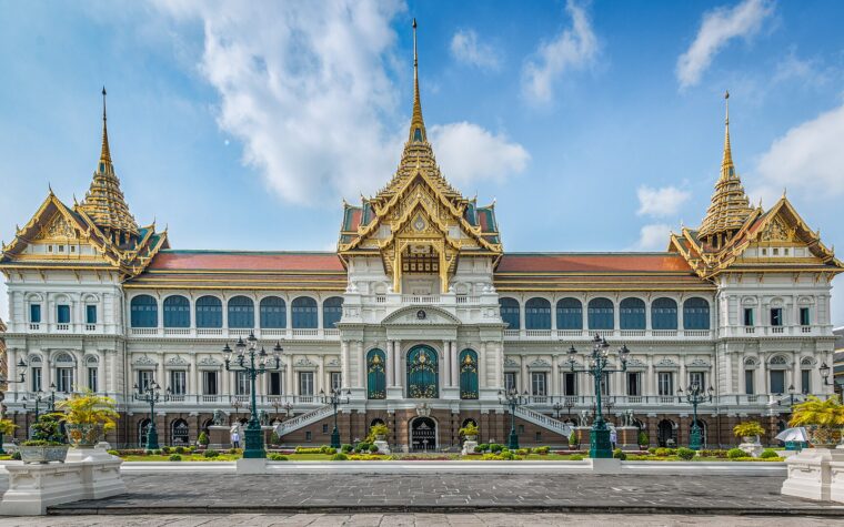พระบรมมหาราชวังริมแม่น้ำเจ้าพระยา กรุงเทพฯ