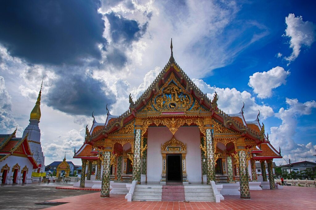 พระธาตุเชิงชุม สกลนคร